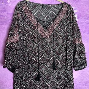 Torrid Black, Pink and White Fashion Top